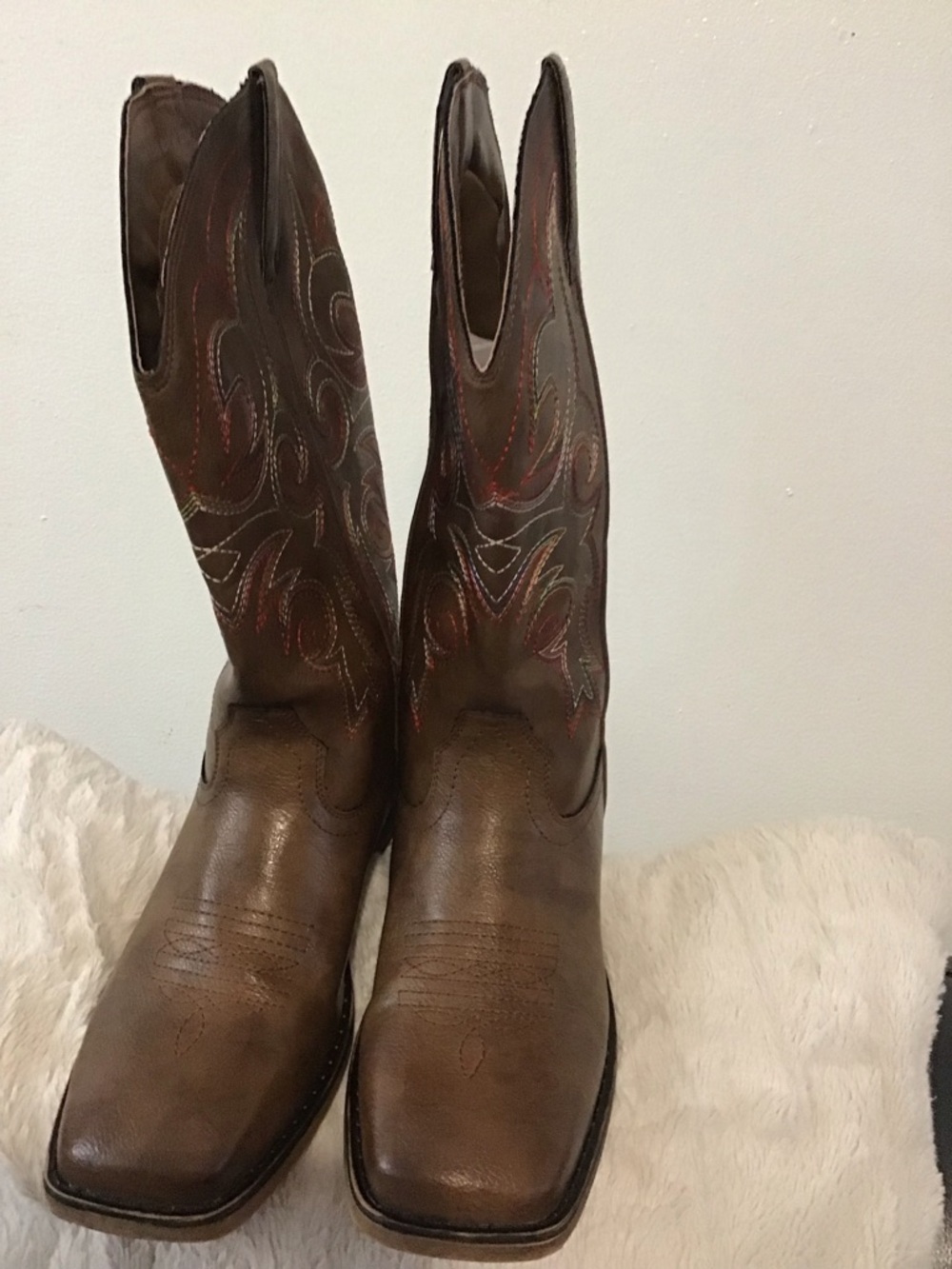 Classic Brown Men's Western Cowboy Boots - Picture 4 of 8